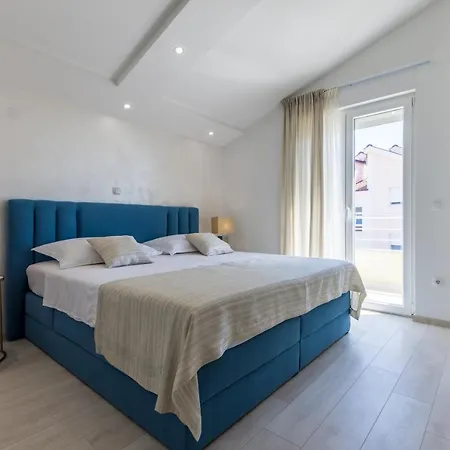 Prestige * Kastela