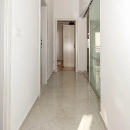 Prestige Kastela