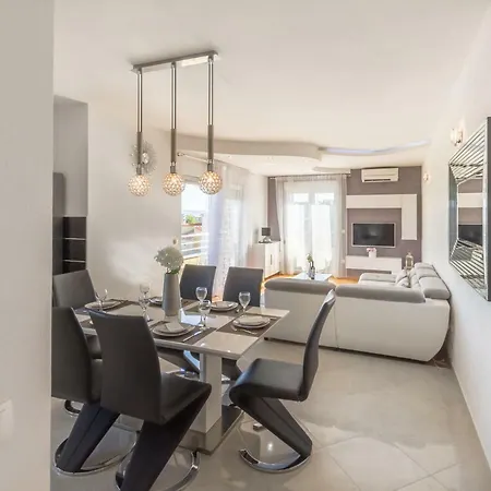 Apartment Prestige